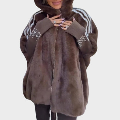 Beatrix |  Abrigo Elegante de Piel