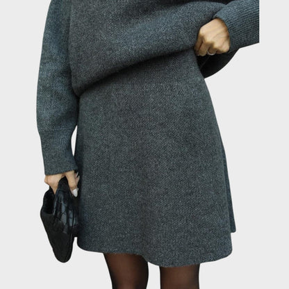 Lara | Conjunto de Falda y Suéter de Punto