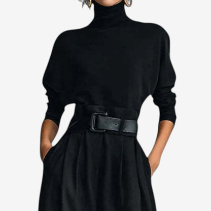 Dora | Mono de Cuello Alto