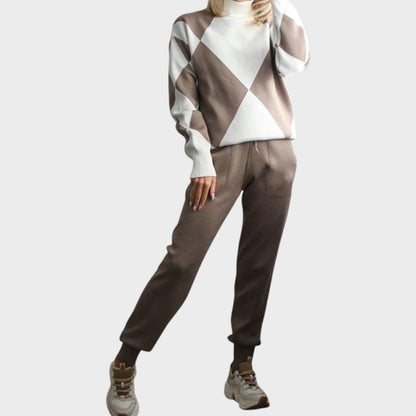 Mannu | Conjunto de Suéter y Pantalón de Malla Ligera